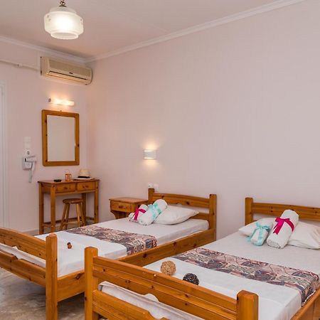 לגאנאס Roussa'S Apartments מראה חיצוני תמונה