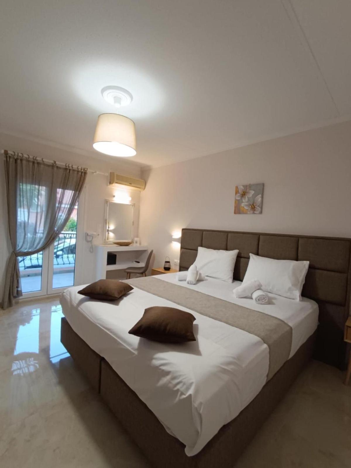 לגאנאס Roussa'S Apartments מראה חיצוני תמונה