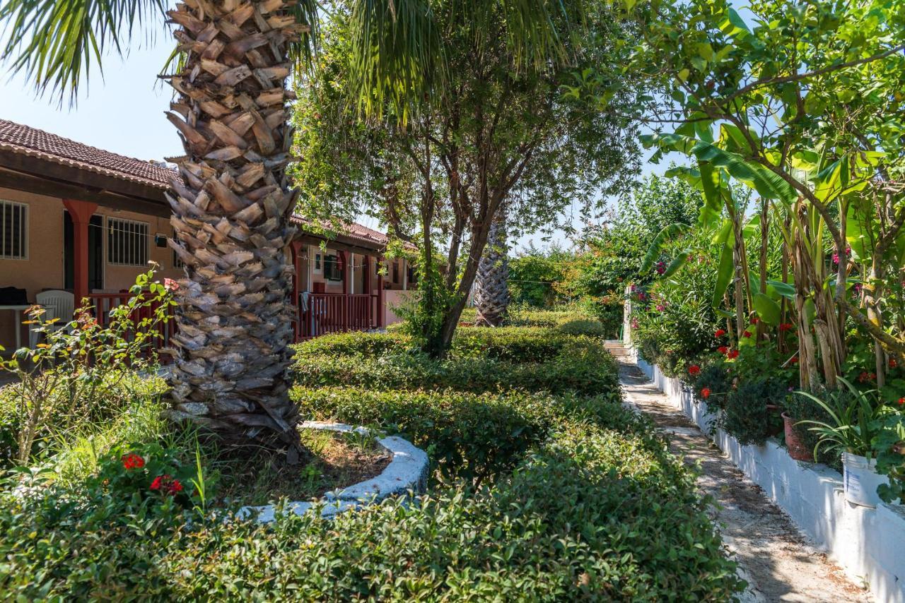 לגאנאס Roussa'S Apartments מראה חיצוני תמונה